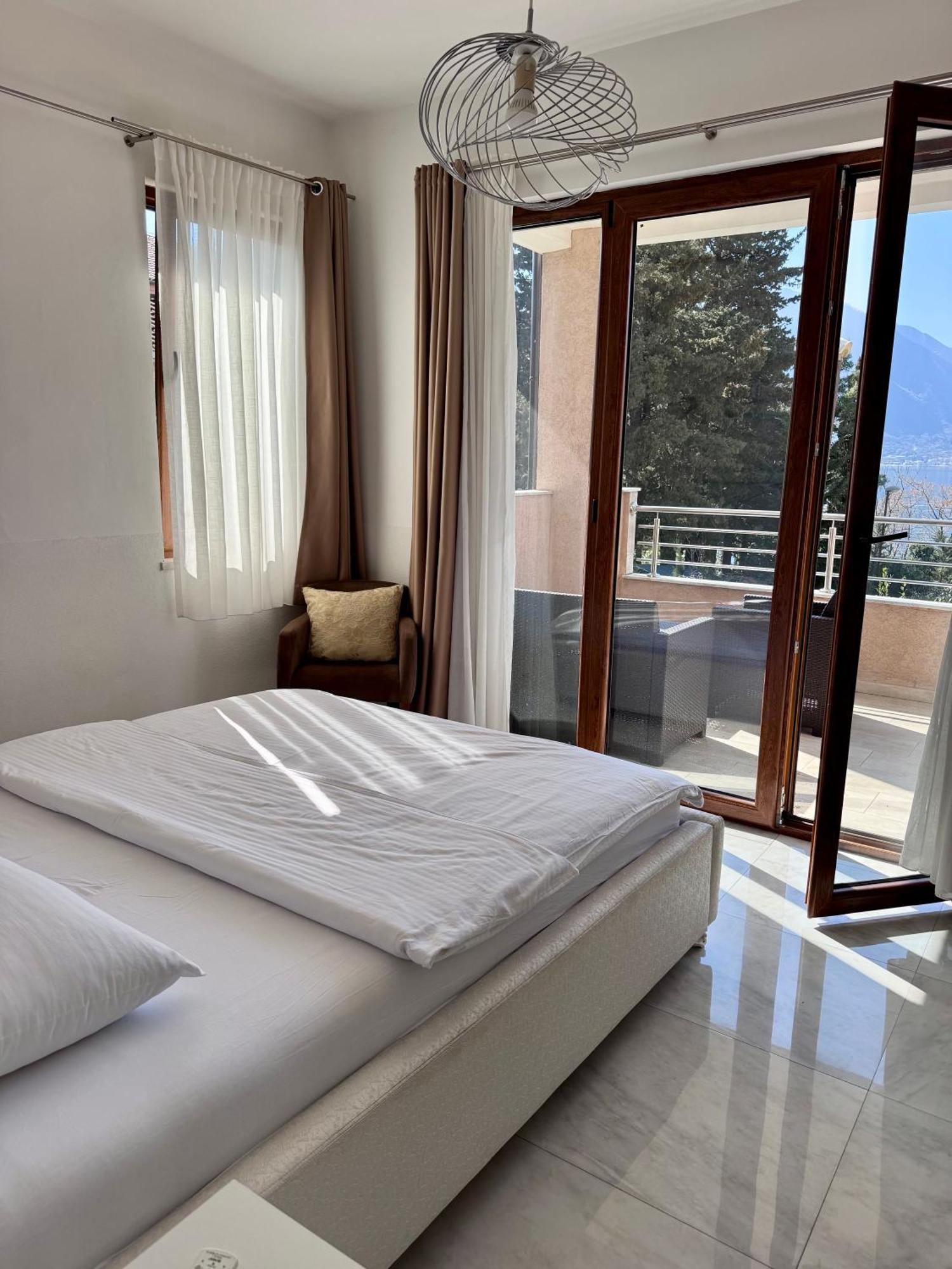 Bocche Di Cattaro Apartments ภายนอก รูปภาพ